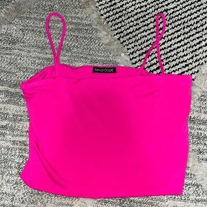 3 tank tops and 2 tube top all crop tops !! in great condition